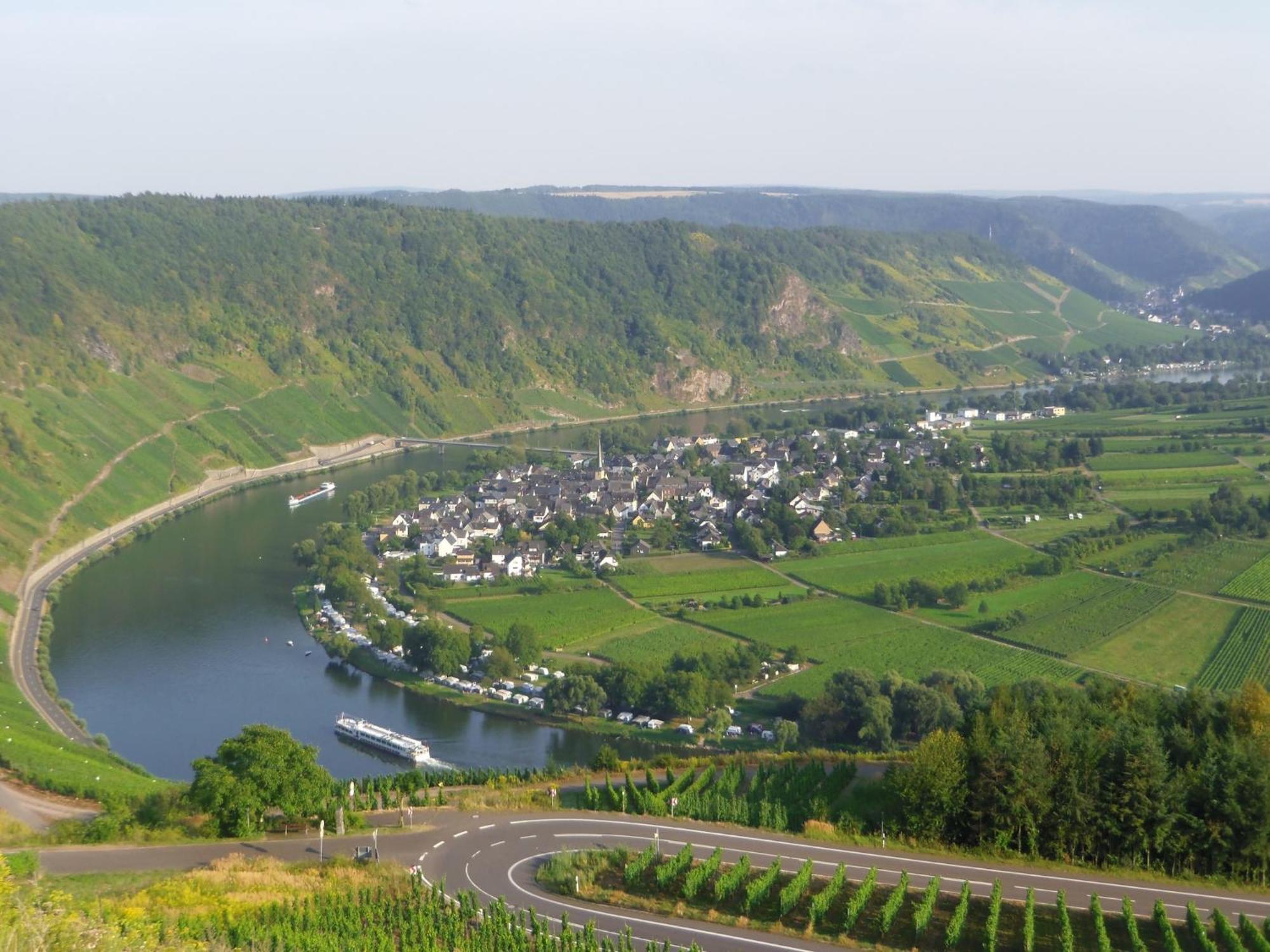 Comfortable Apartment In Ediger Eller Eifel Sankt Aldegund Zewnętrze zdjęcie
